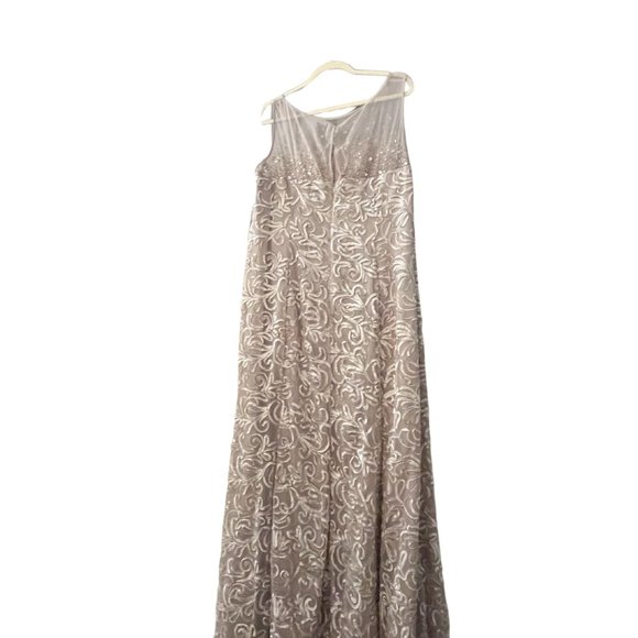 Sleeveless all-over Soutache Dress with Beads - Picture 5 of 10